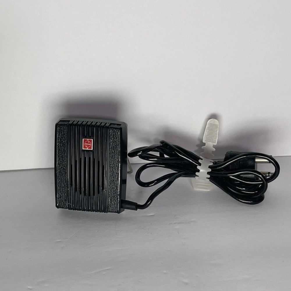 National Dynamic Microphone WM-2051N Vintage Japan Black Plastic Metal